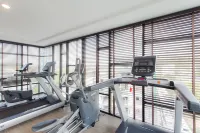 6th Avenue Surin Beach - Fitnessstudio