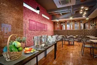 The Youniq Hotel, KLIA T1, KLIA T2 Hotels in Sepang