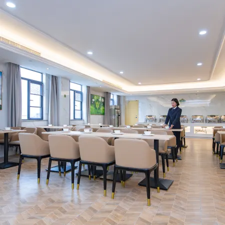 Vienna 3 Best Hotel(Wuxue Wanda Plaza Store)