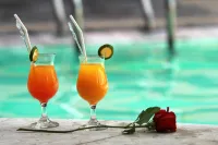 Hotel Mutiara Merdeka - Pools