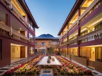 YaoYao star sky Lakeview Hotel·Lugu Lake Hotel in zona Lover Tree