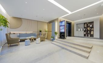 The lobby or reception area at Hotel Ciputra Marina Spa Tir at Neo Shanghai Nanjing Road Pedestrian Street Huanghe Road Store