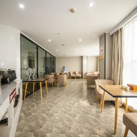 Luxian yunshang Hotel