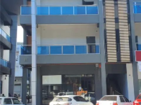 Vista Hotel タワウのホテル