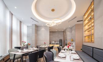 GreenTree Express Hotel (Kunming Gaoxin Wuyue Plaza Huafu)