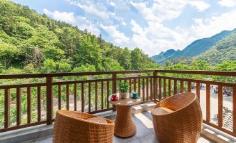 Libo Daqikong Bamboo Garden Boutique Hotel (East Gate Ticket Hall Store of Xiaoqikong Scenic Area)
