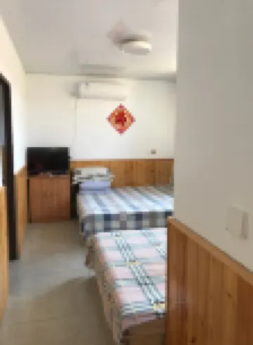 Yantai Zhongji Fisherman's House