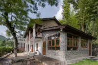 Mount Mogan Canzhu House (Boutique Homestay)