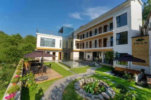 Zhongdugou Yueming Mountain Su B&B