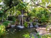 Crystal Resort Hotels near Wat La Lom Pho