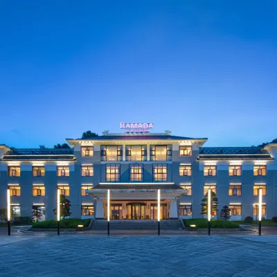 Ramada by Wyndham Xianning Xishan Mountain Hotels near Tongcheng Hospital of Traditional Chinese Medicine