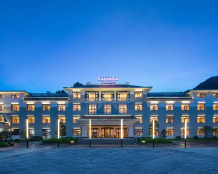 Ramada by Wyndham Xianning Xishan Mountain Hotels in Tongcheng
