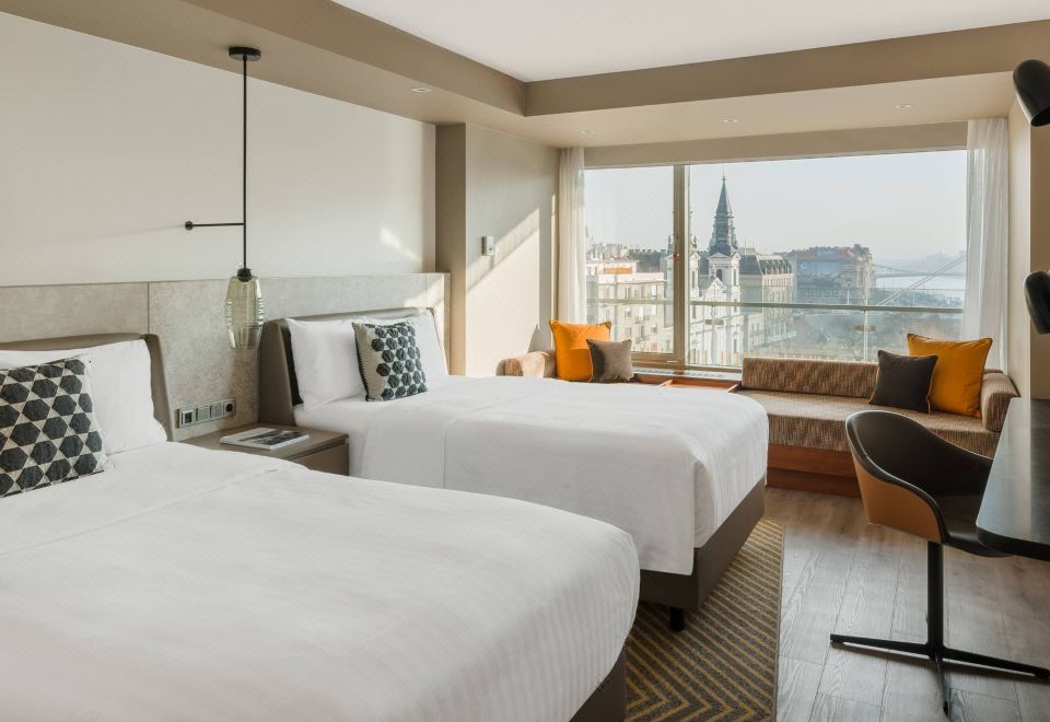 1. 부다페스트 메리..