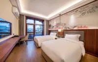 ROEASY HOTEL - 4-Star