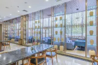 โรงแรมนานาชาติลี่ตู - พร้อมอาหารเช้า