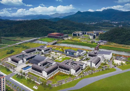 Shaoxing Fengqiao College Отели рядом с достопримечательностью «Little Tianzhu Temple»