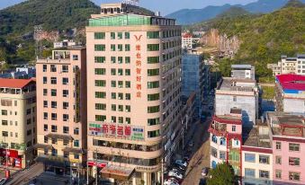 Vienna Zhihao Hotel (Jiahe Nine Old Peak Scenic Spot)