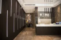 Longshan Yading Hotel