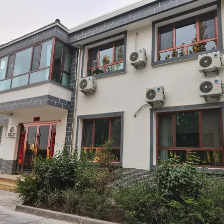 Yiyu Homestay (Zhangye Wetland Park)
