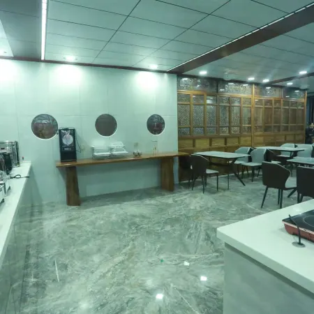 Lianghe Xinyi Hotel
