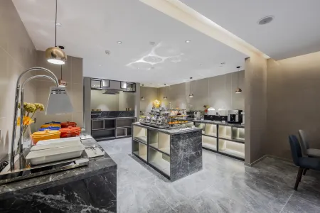 Homeinn Selected Hotel (Haining Changan) Отели рядом с достопримечательностью «Xiaoputuochan Temple»