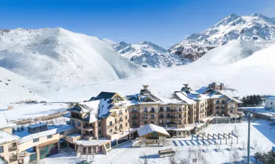 Club Med Beidahu Отели рядом с достопримечательностью «Phenix»