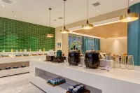 Starway Hotel (yulinshenmu Bus Station Store)
