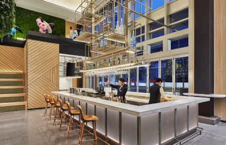 Artyzen Habitat Qiantan Shanghai Отели рядом с достопримечательностью «Chongfu Daoyuan»