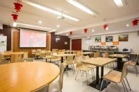 Bingke Xixu Business Hotel (Kuitun Government Store) - Frühstück