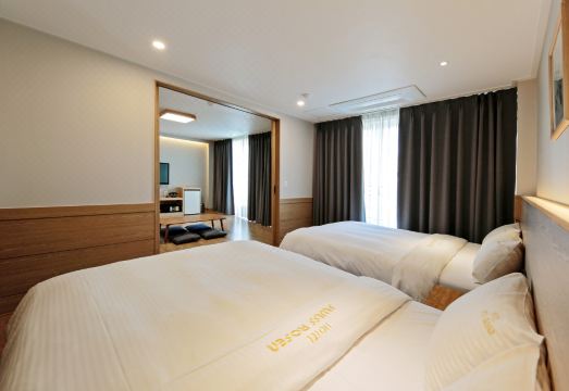 베니키아 스위스로젠 호텔