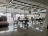 Pengzhou Yishan Bangshui Farm Stay