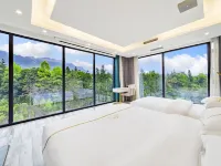 Yufu Mountain Villa Hotels near Bifengxia Wildlife Park