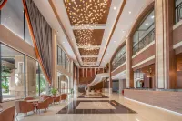 Xinzou Century Hotel (Fenghuang Plaza)