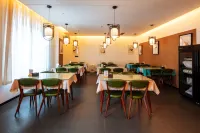 Chaya Hotel (Taiyuan South Station Xuefu Street Subway Station) - breakfast