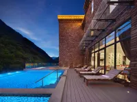 Blossom Valley Daocheng, Azelea & Spring