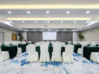 Ruijing Hotel (Wuhan Guiyuan Temple Zhongjiacun Subway Station Store) Hotels near Guiyuan Temple