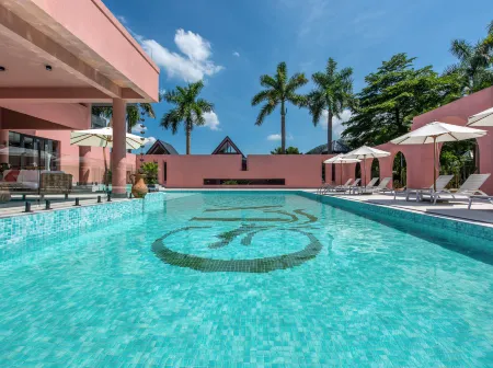 Qingyuan GLX River Hotspring Hotel