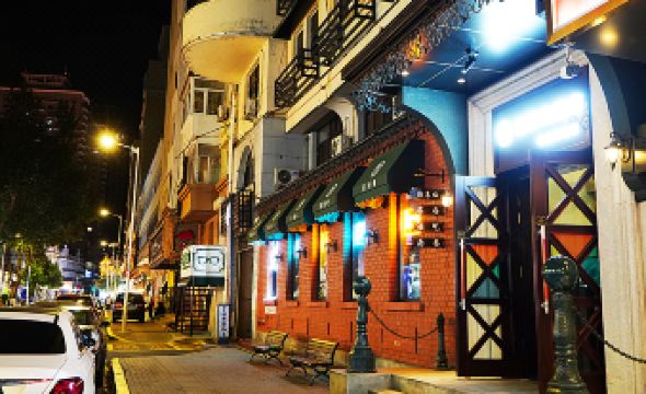 Bremen Hotel ( Central Street)