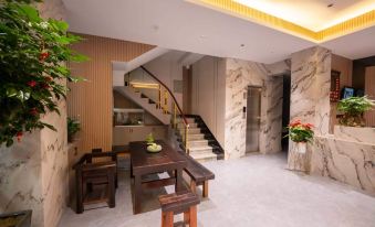 Hongxiang Zhixuan Hotel