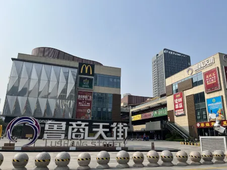 Super 8 Select Hotel Отели рядом с достопримечательностью «Shandong Jianzhu University»