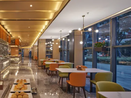 Jinling Jialong Hotel, Xingzhuang, Nanjing Отели рядом с достопримечательностью «Yongshou Sita»