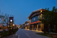 Jinling Landscape Hotel Zhenjiang Heart Lake Hotels near Zhenjiang Dalu General Airport