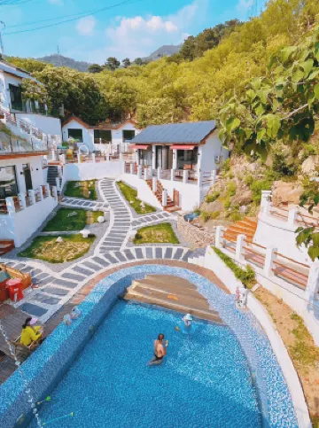 Shiyue Shanman Garden Hot Spring Resort Hotel Hotels in Yanqi Lake/Hongluo Temple area