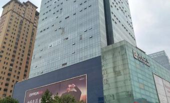 Taiyuan Yiwei E-sports Hotel (Changsheng Street)