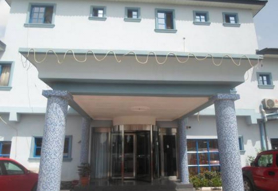 Carlton Gate HotelOver view