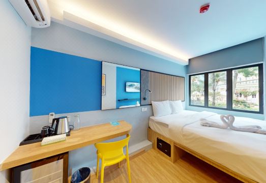 1. 블루 라군 호텔..