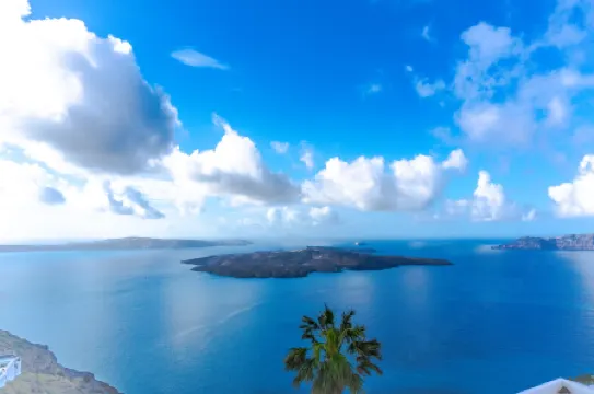 Smarula Villa Отели рядом с достопримечательностью «Археологический музей Тиры»