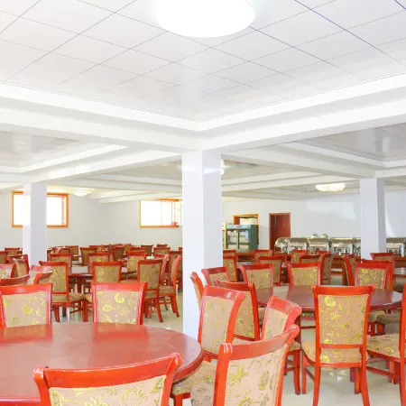 Forest Resort Hotel 2 (Aershan Railway Station City Government Branch)