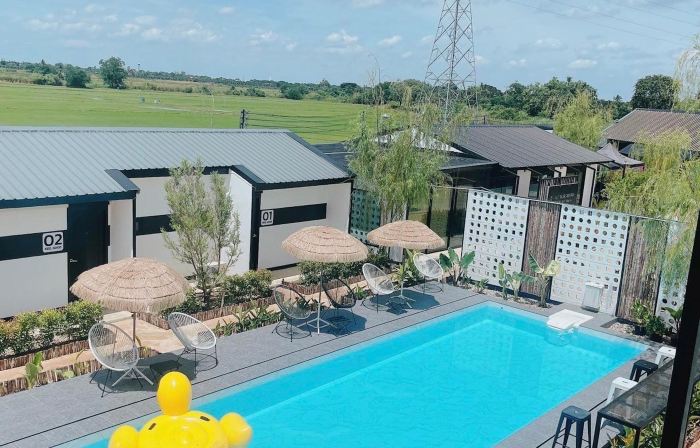 Penguin Villa Resort & Bistro