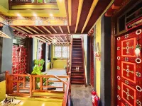 Lhasa Bakuoyin Cultural Hotel (Jokhang Temple Barkhor Street)